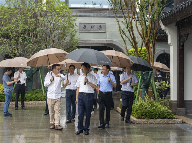 雅达·阳羡溪山老板图片